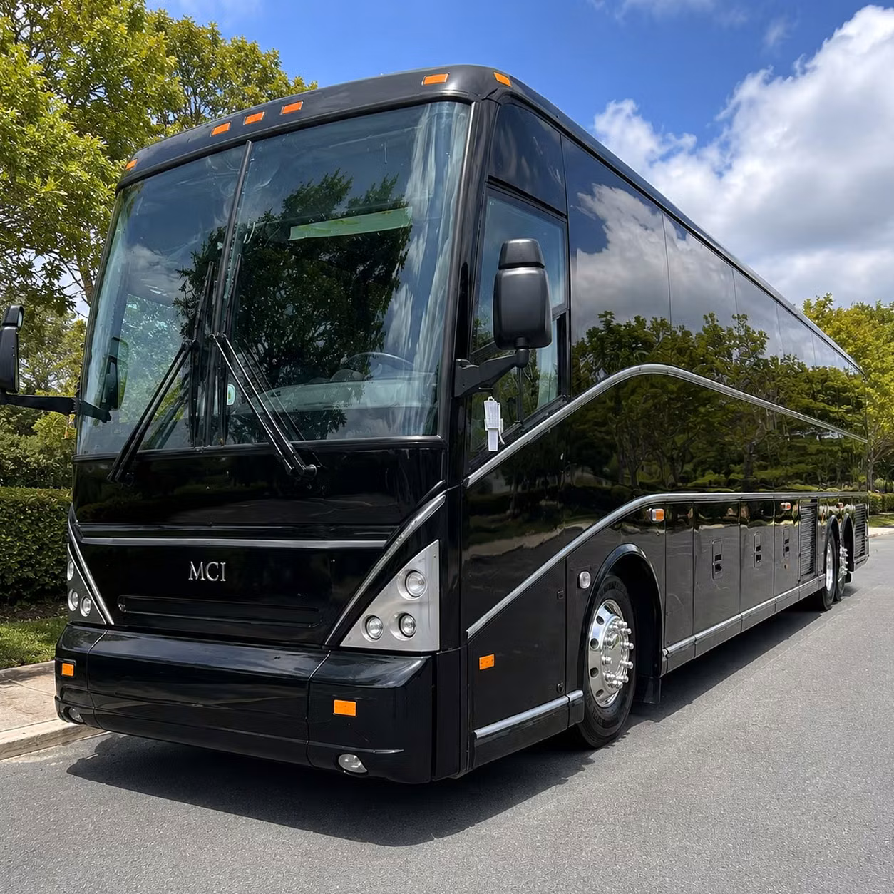 corporate shuttle bus service for concord contra costa county businesses